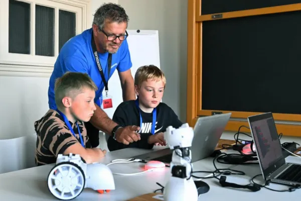 Leer spelenderwijs programmeren bij CoderDojo
