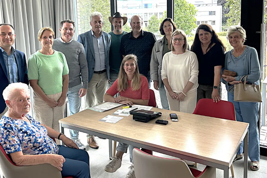 Tielt koopt mobiele biometrische kit aan voor personen met verminderde mobiliteit