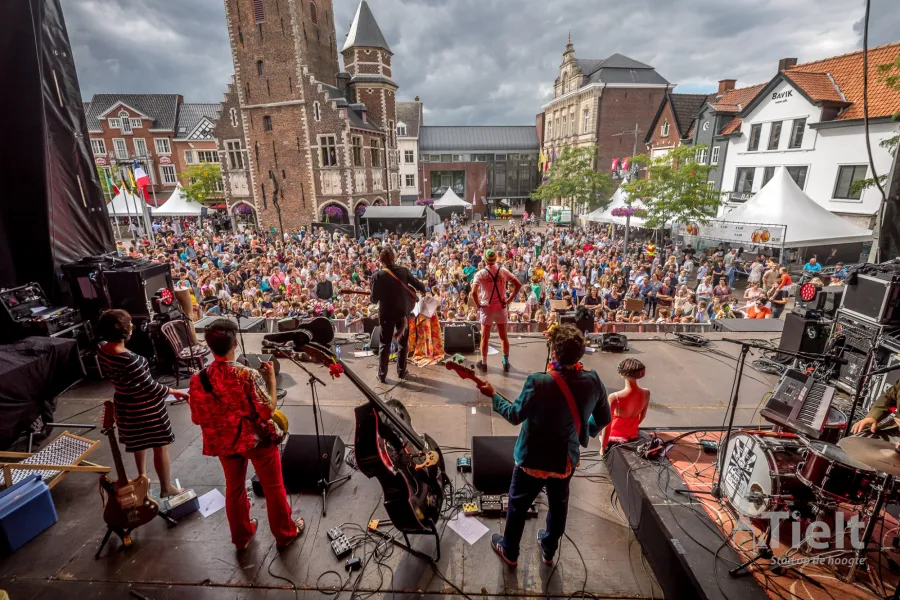 tieltse feesten drummen