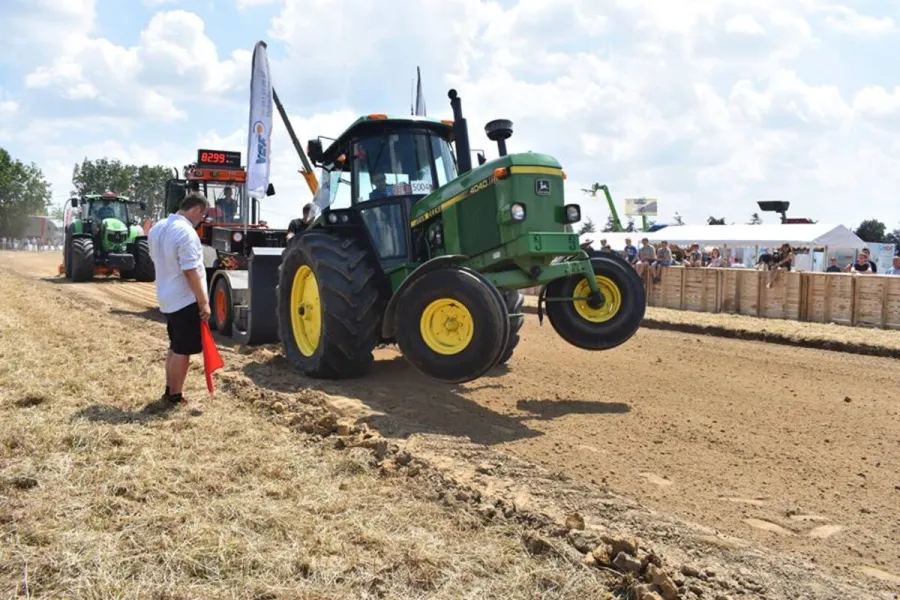 Tractorpulling Landelijke Gilde Tielt